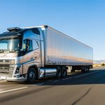 Die Zukunft des Transports: Kaliforniens mutiger Schritt zur Erprobung von selbstfahrenden Lkw